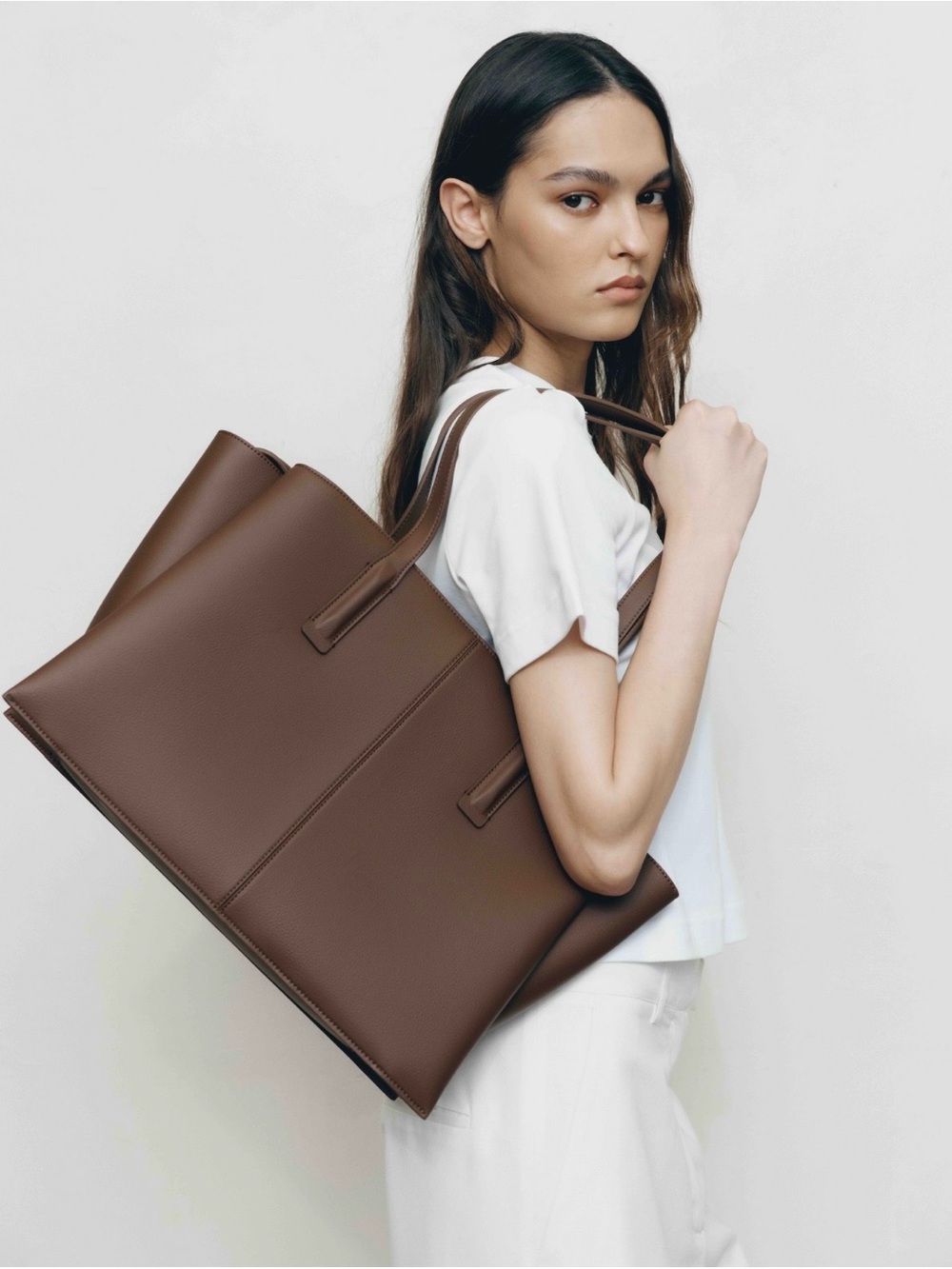 Freja Paloma Tote in Cedar - used twice, like new, dust bag included